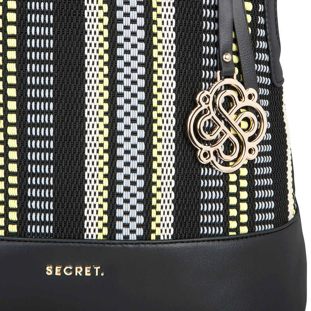 Mochila para mujer Indonesia negra L