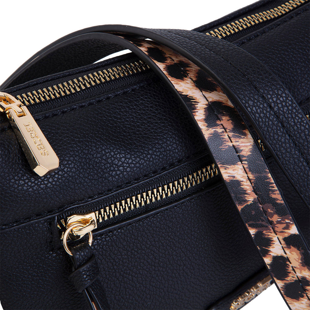 Cartera Clásica Fashion Perth Negra