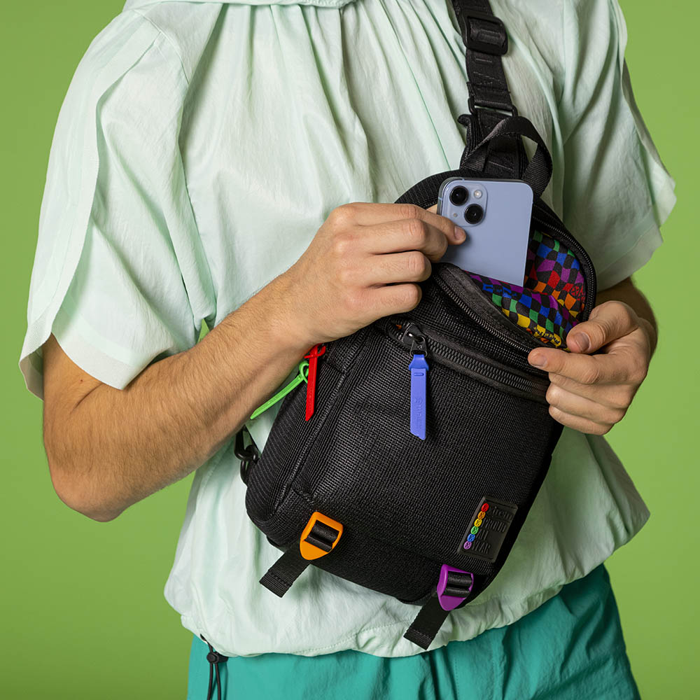 SLING PRIDE 2023 BLACK LTD M