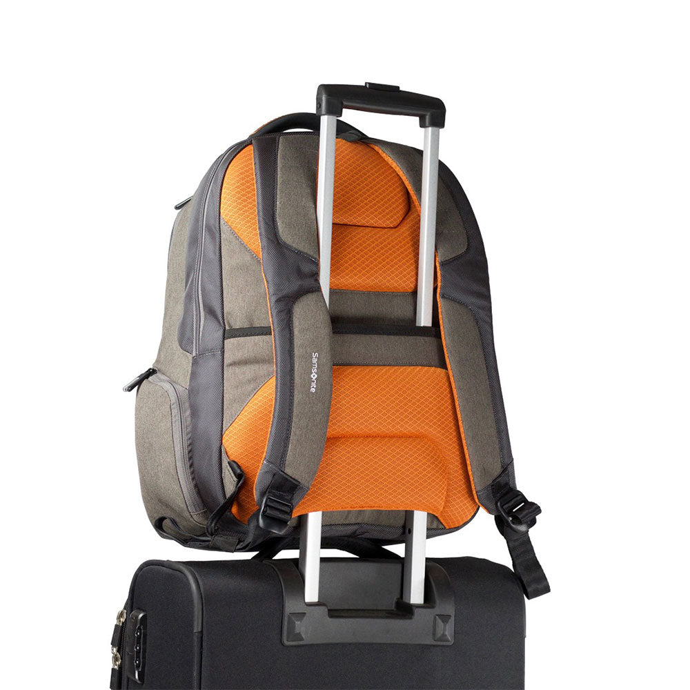 Mochila Escape Warm Grey 24 Lts