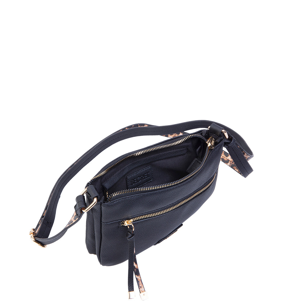 Cartera Clásica Fashion Perth Negra